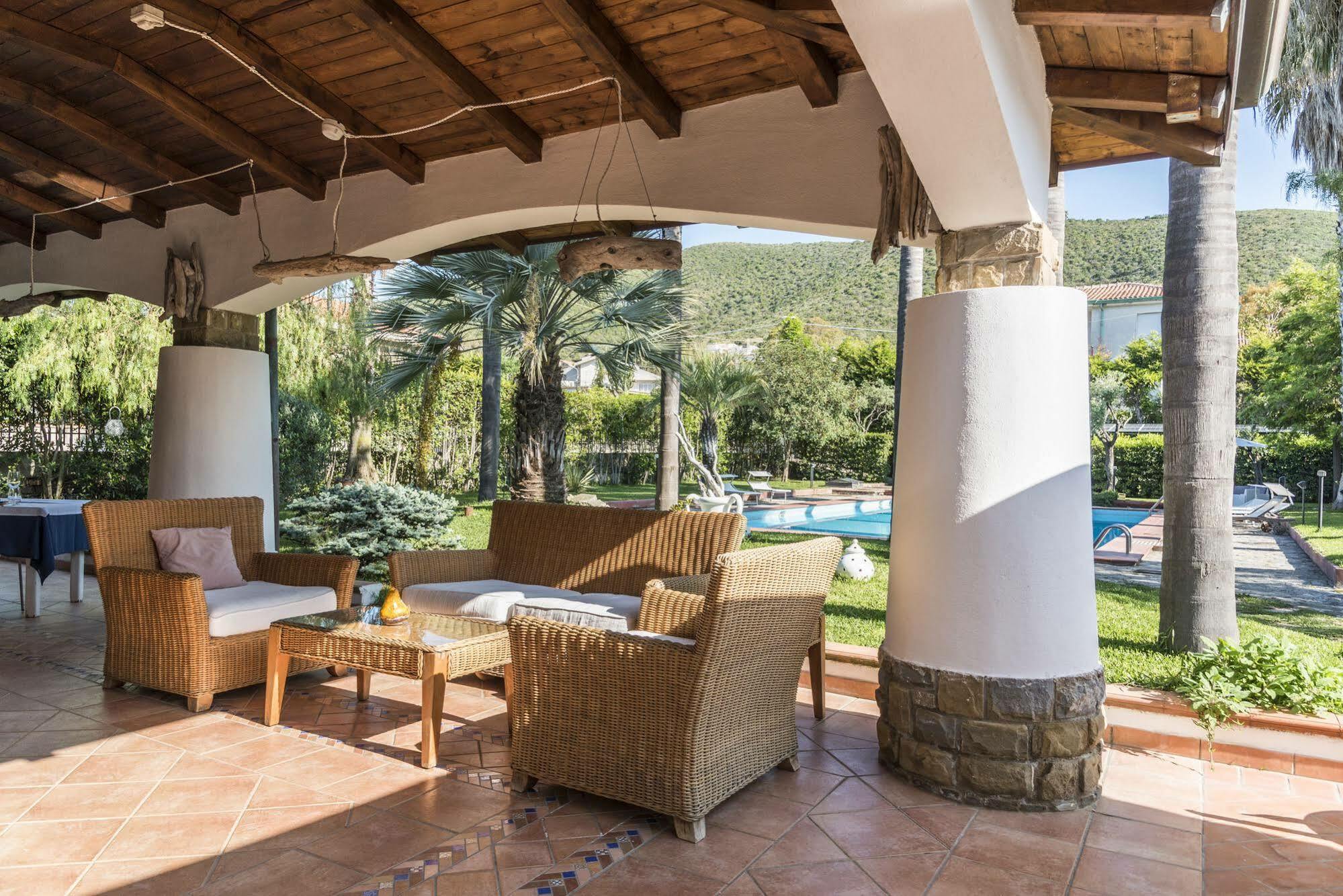 Villa Gio B&B De Charme มอนเตกอริเช ภายนอก รูปภาพ